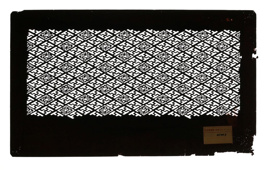 01773　雷丈斜格子に龍　星ナシ