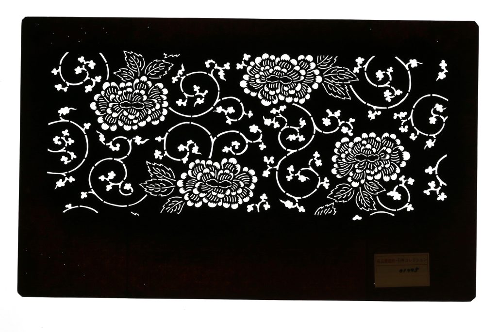 01775　牡丹唐草　星ﾅｼ