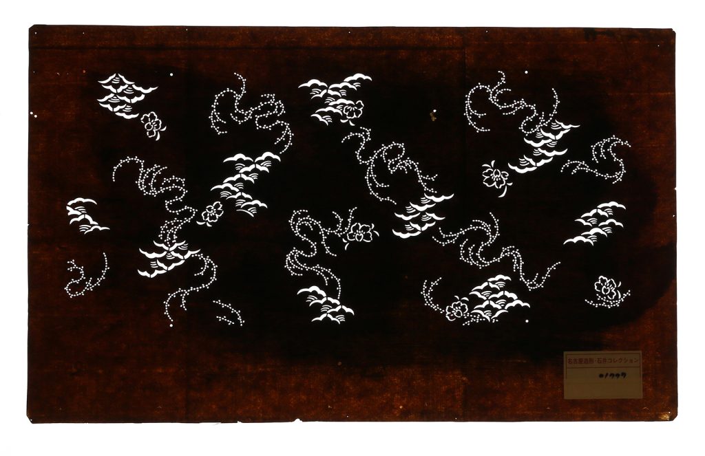 01777　笠波に柳と花