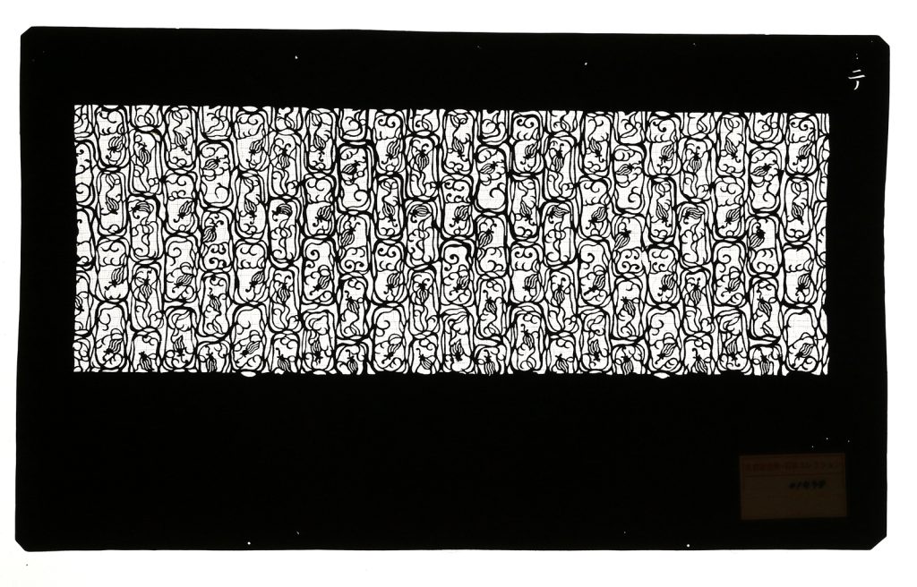 01798　竜つなぎタテ縞　星ナシ