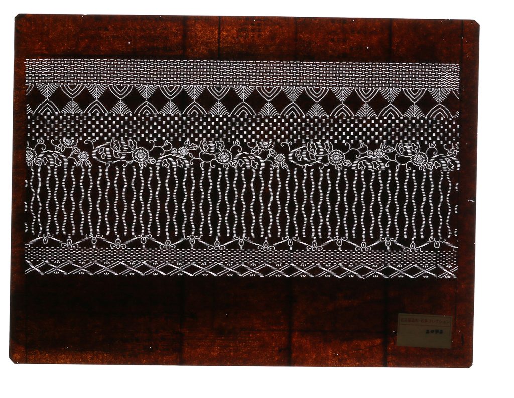 02042　変縞　見当星