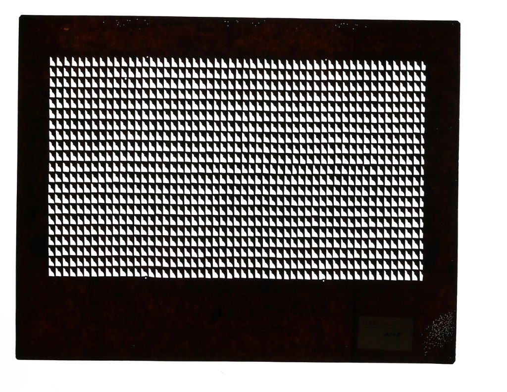 02105　変三角縞