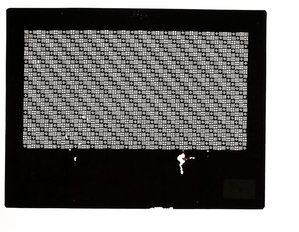 02117　紋入折小紋