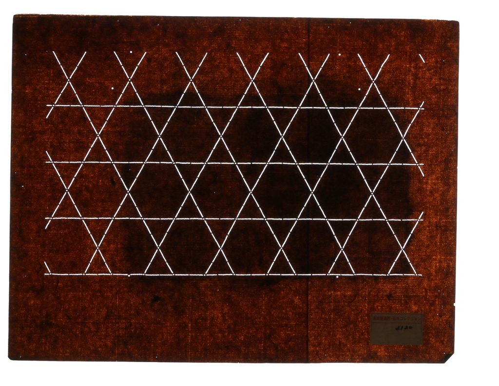 02120　細蚫の目