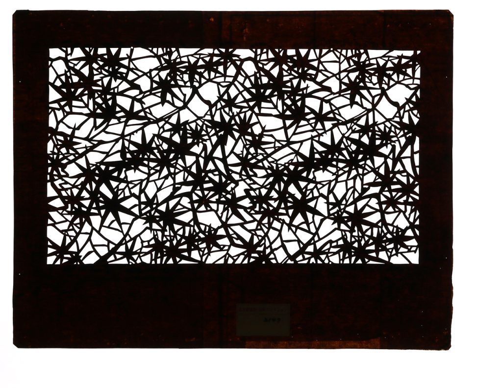 02147　紅葉　別型スリ入