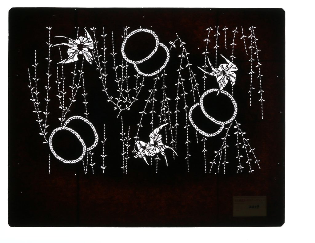 02219　柳につばめ